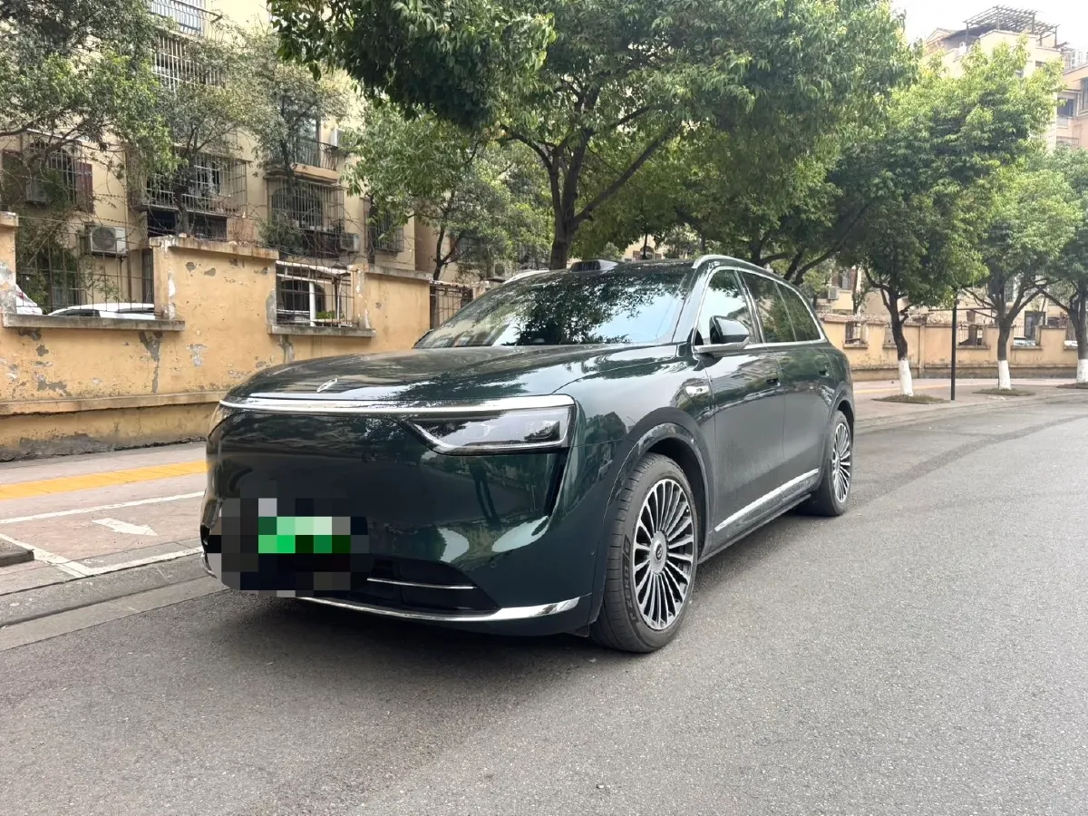 2025 AITO AITO M8 REEV 160HP REEV 53.4KWH,autocango,china used car exporter,china ev exporter,chinese used car exporter,chinese used ev exporter