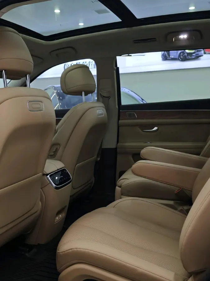 2024 AITO AITO M7 1.5T 152HP L4 REEV 40KWH,autocango,china used car exporter,china ev exporter,chinese used car exporter,chinese used ev exporter