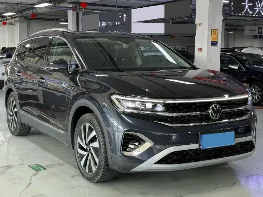 2021 Volkswagen Talagon 2.0T 220HP L4 7DCT,autocango,china used car exporter,china ev exporter,chinese used car exporter,chinese used ev exporter