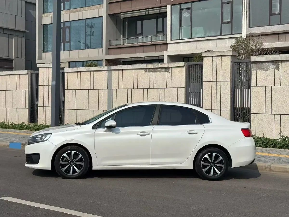 2016 Citroen C4 C-Quatre 1.6L 117HP L4 5MT,autocango,china used car exporter,china ev exporter,chinese used car exporter,chinese used ev exporter