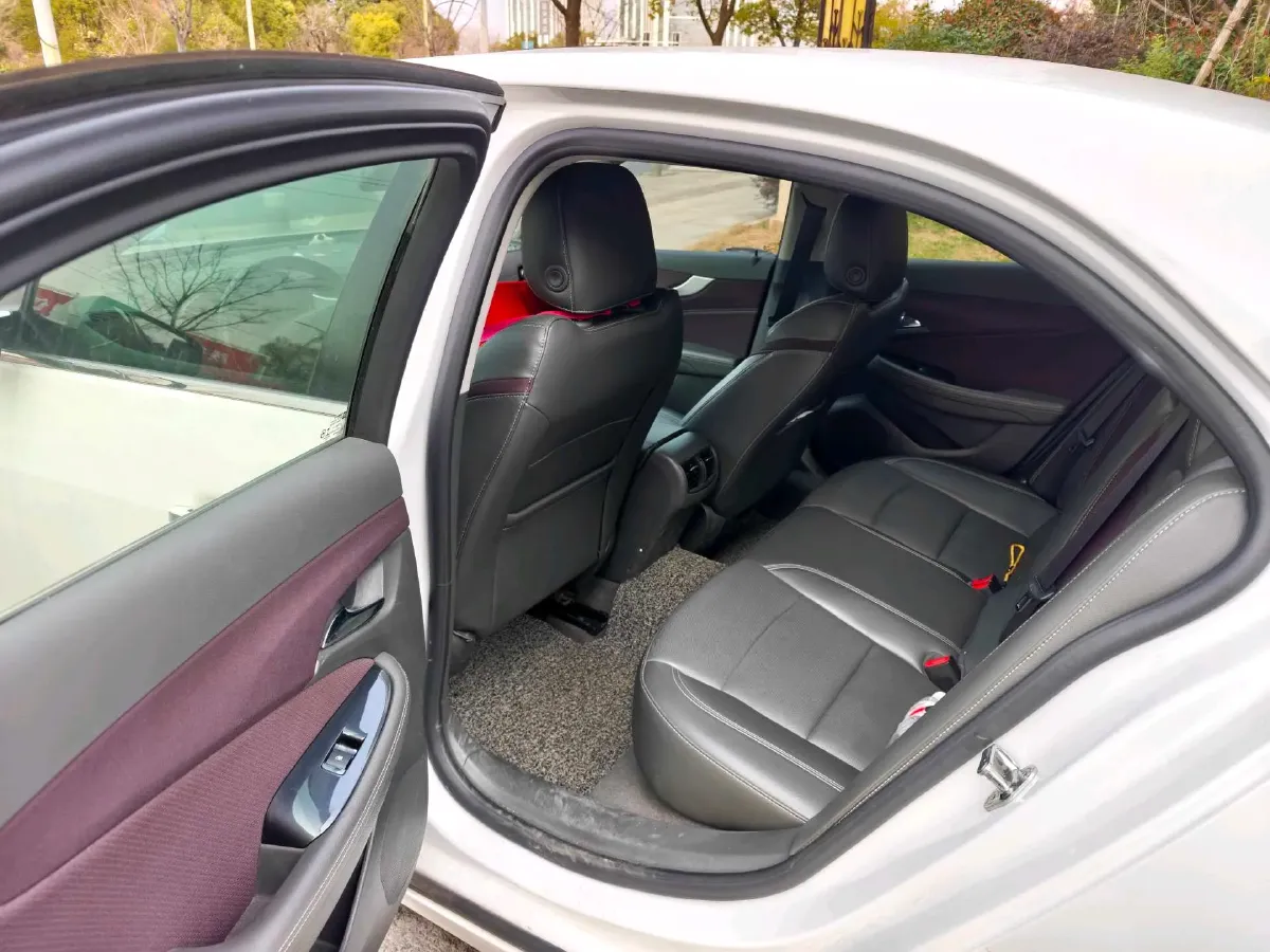 2018 Chevrolet Malibu 1.5T 170HP L4 6AT,autocango,china used car exporter,china ev exporter,chinese used car exporter,chinese used ev exporter