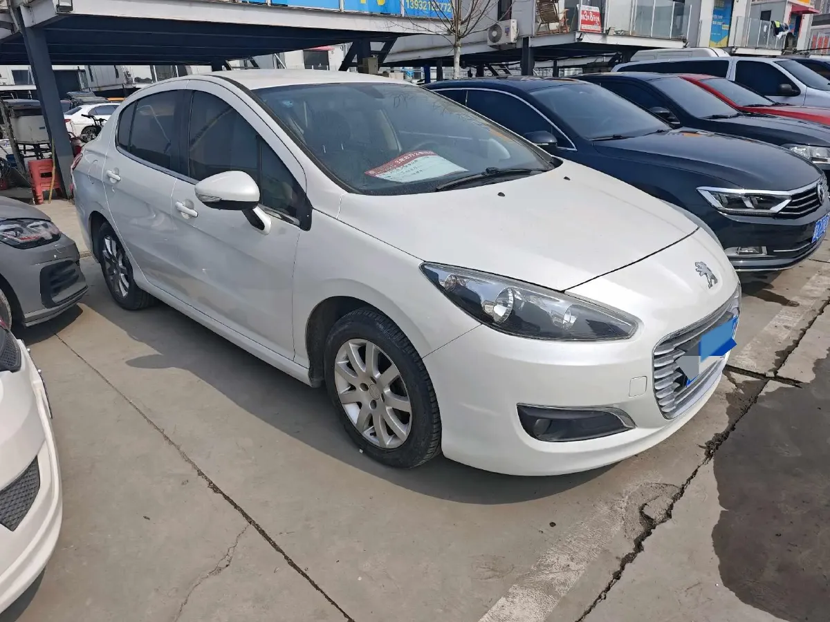 2014 Peugeot 308 1.6L 117HP L4 5MT,autocango,china used car exporter,china ev exporter,chinese used car exporter,chinese used ev exporter