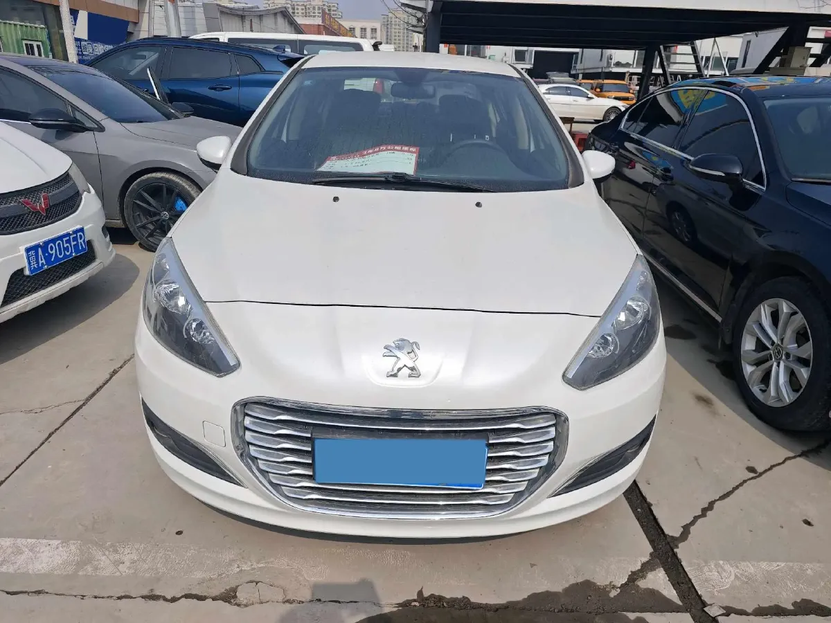 2014 Peugeot 308 1.6L 117HP L4 5MT,autocango,china used car exporter,china ev exporter,chinese used car exporter,chinese used ev exporter