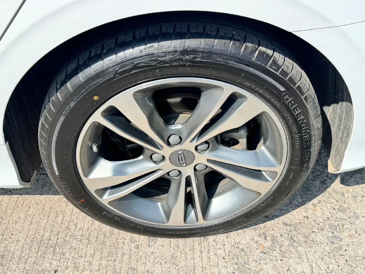 2019 Geely Binray 1.0T 136HP L3 6DCT,autocango,china used car exporter,china ev exporter,chinese used car exporter,chinese used ev exporter