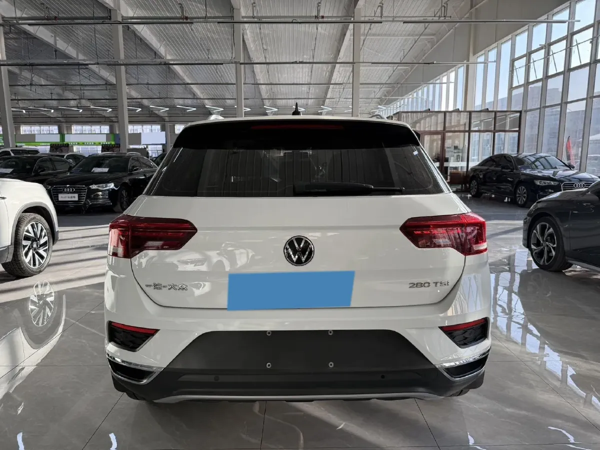 2022 Volkswagen T-Roc 1.4T 150HP L4 7DCT,autocango,china used car exporter,china ev exporter,chinese used car exporter,chinese used ev exporter
