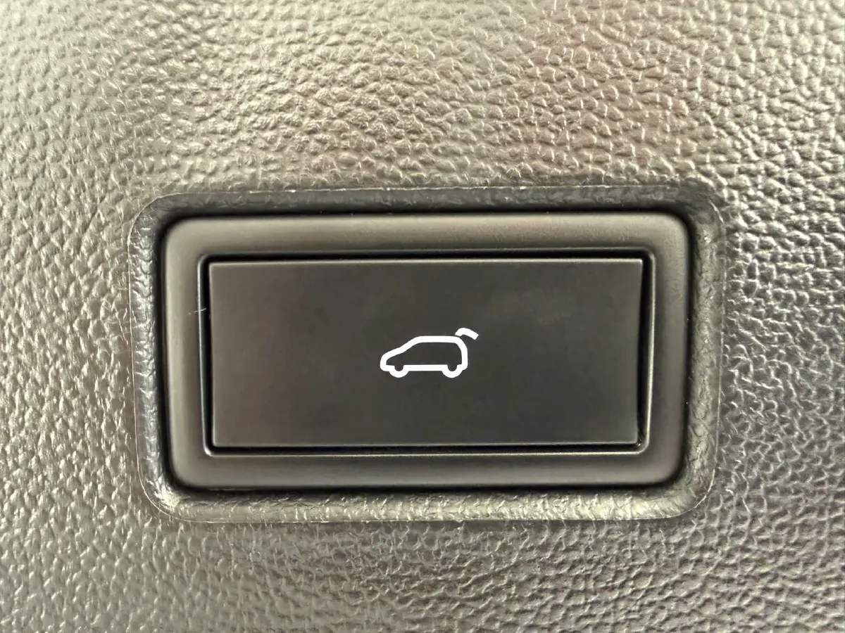 2022 Volkswagen T-Roc 1.4T 150HP L4 7DCT,autocango,china used car exporter,china ev exporter,chinese used car exporter,chinese used ev exporter