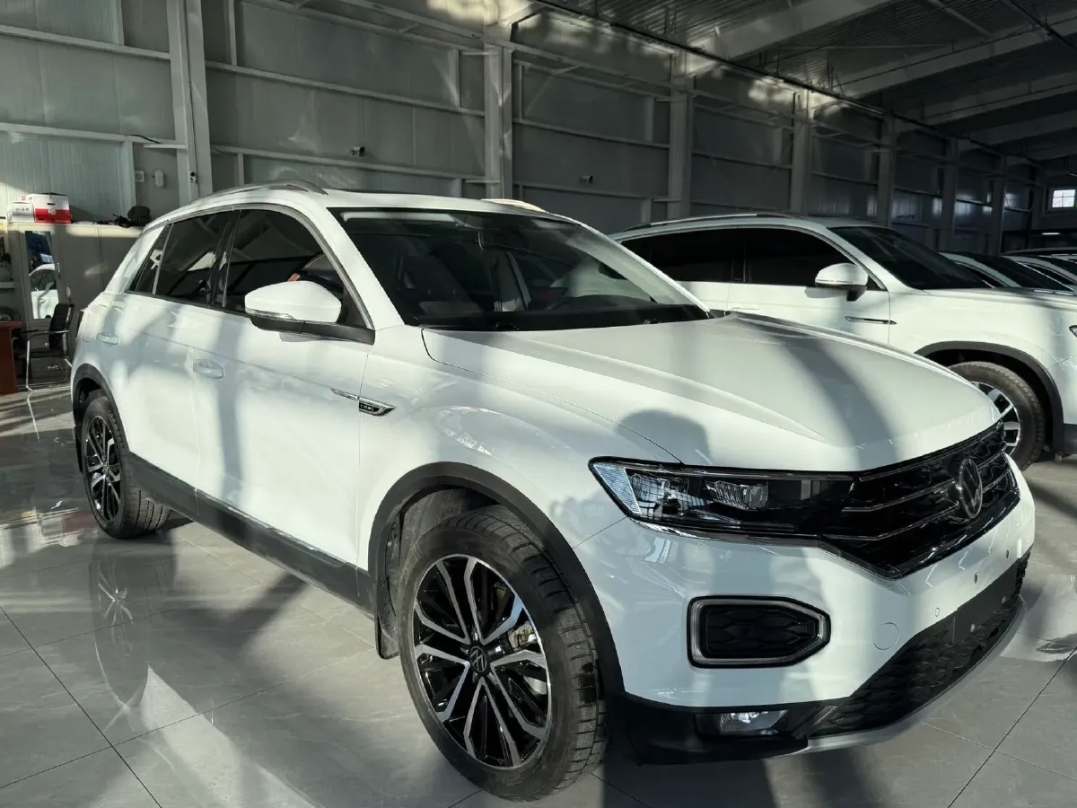 2022 Volkswagen T-Roc 1.4T 150HP L4 7DCT,autocango,china used car exporter,china ev exporter,chinese used car exporter,chinese used ev exporter