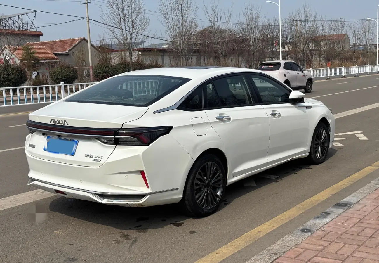 2021 DongFeng Aeolus YiXuan MAX 1.5T 190HP L4 7DCT,autocango,china used car exporter,china ev exporter,chinese used car exporter,chinese used ev exporter
