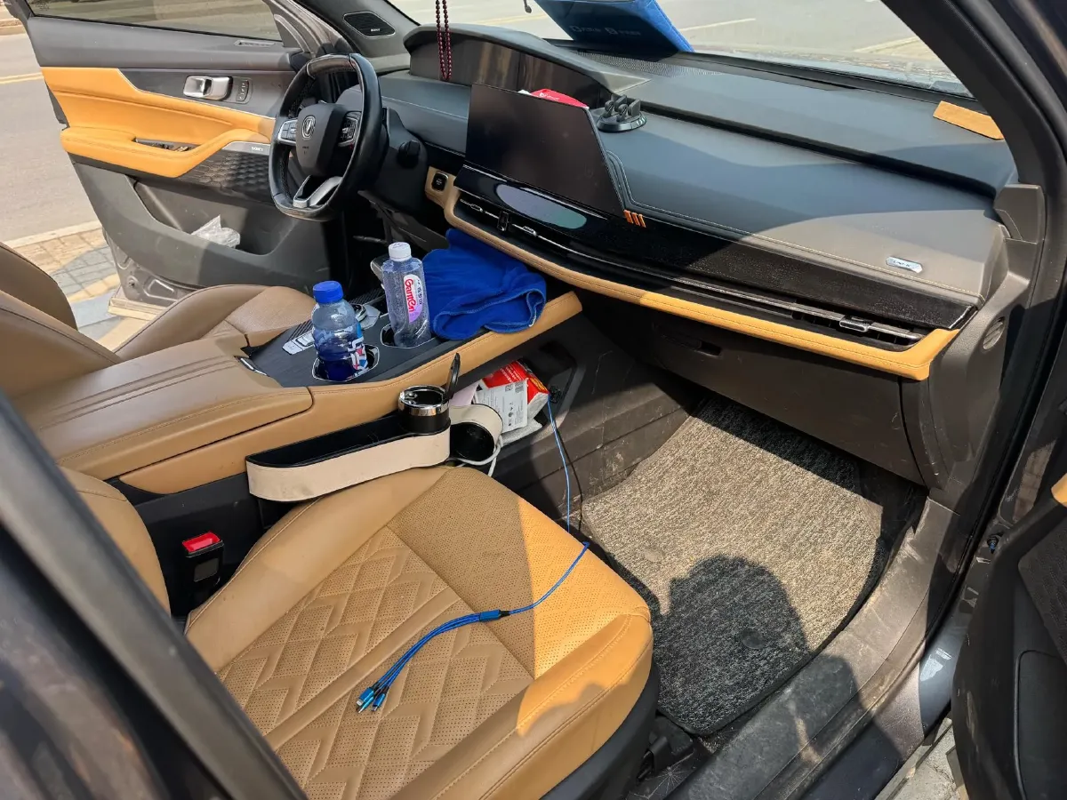 2021 ChangAn UNI-K 2.0T 233HP L4 8AT,autocango,china used car exporter,china ev exporter,chinese used car exporter,chinese used ev exporter