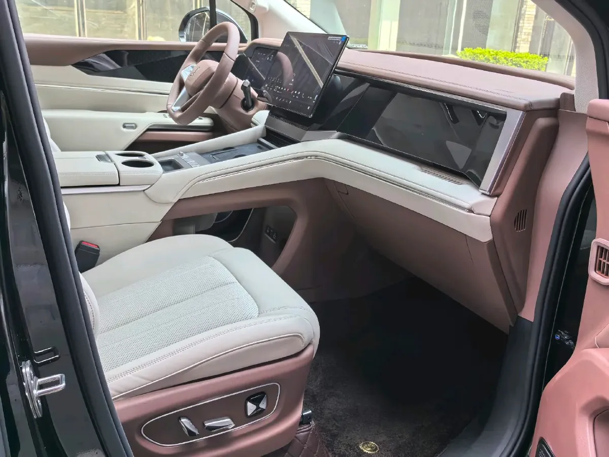 2025 BYD Xia 1.5T 156HP L4 E-CVT PHEV 36.6KWH,autocango,china used car exporter,china ev exporter,chinese used car exporter,chinese used ev exporter