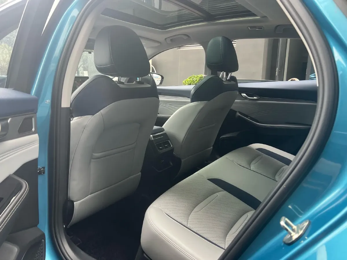 2021 Geely Preface 2.0T 190HP L4 7DCT,autocango,china used car exporter,china ev exporter,chinese used car exporter,chinese used ev exporter