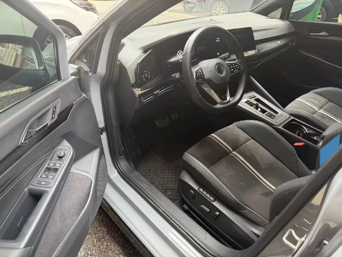 2023 Volkswagen Golf 1.4T 150HP L4 7DCT,autocango,china used car exporter,china ev exporter,chinese used car exporter,chinese used ev exporter