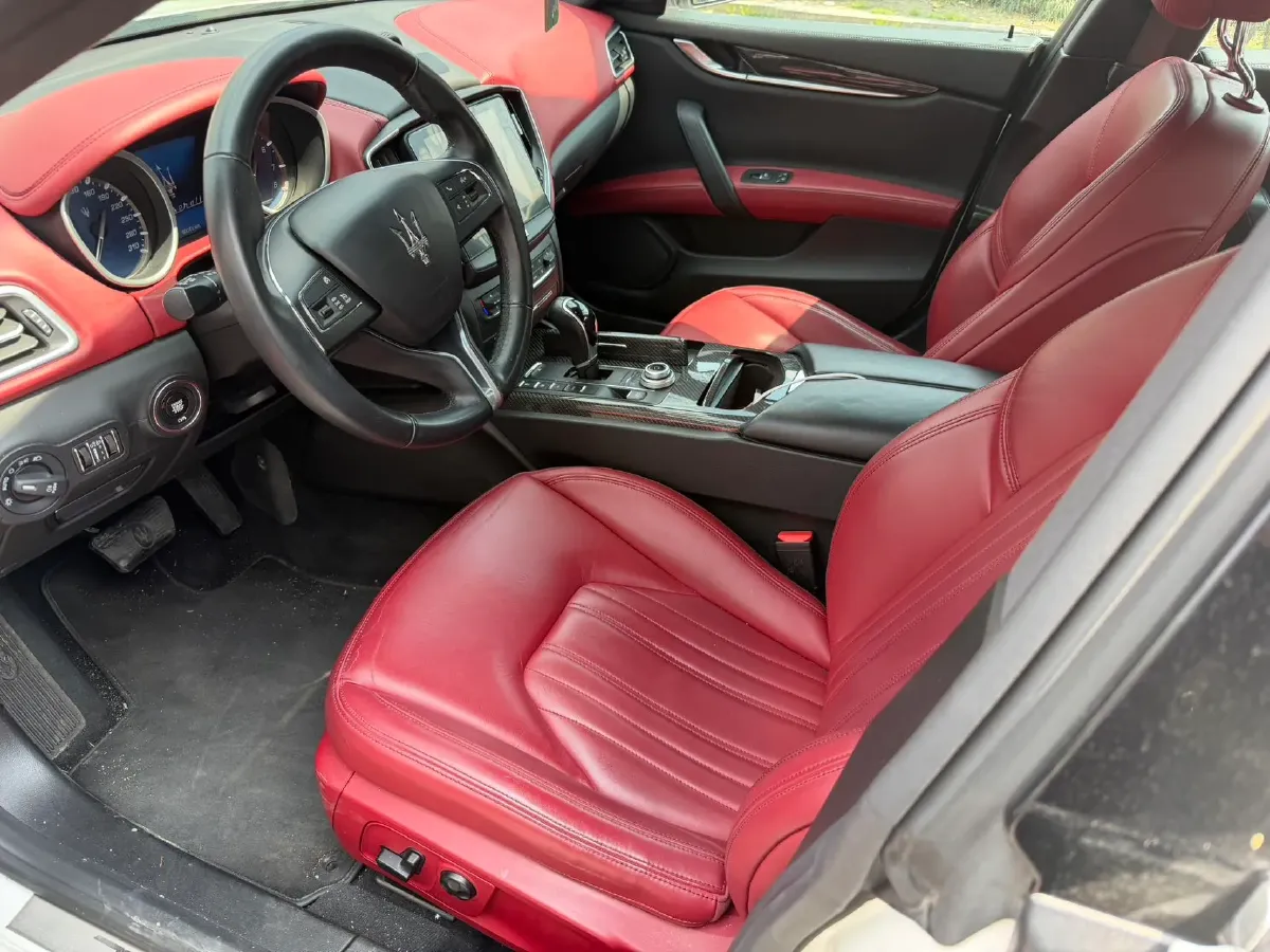 2018 Maserati Ghibli 3.0T 350HP V6 8AT,autocango,china used car exporter,china ev exporter,chinese used car exporter,chinese used ev exporter