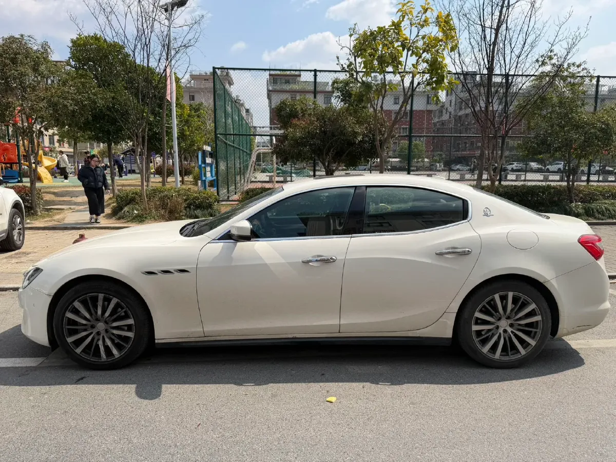 2018 Maserati Ghibli 3.0T 350HP V6 8AT,autocango,china used car exporter,china ev exporter,chinese used car exporter,chinese used ev exporter