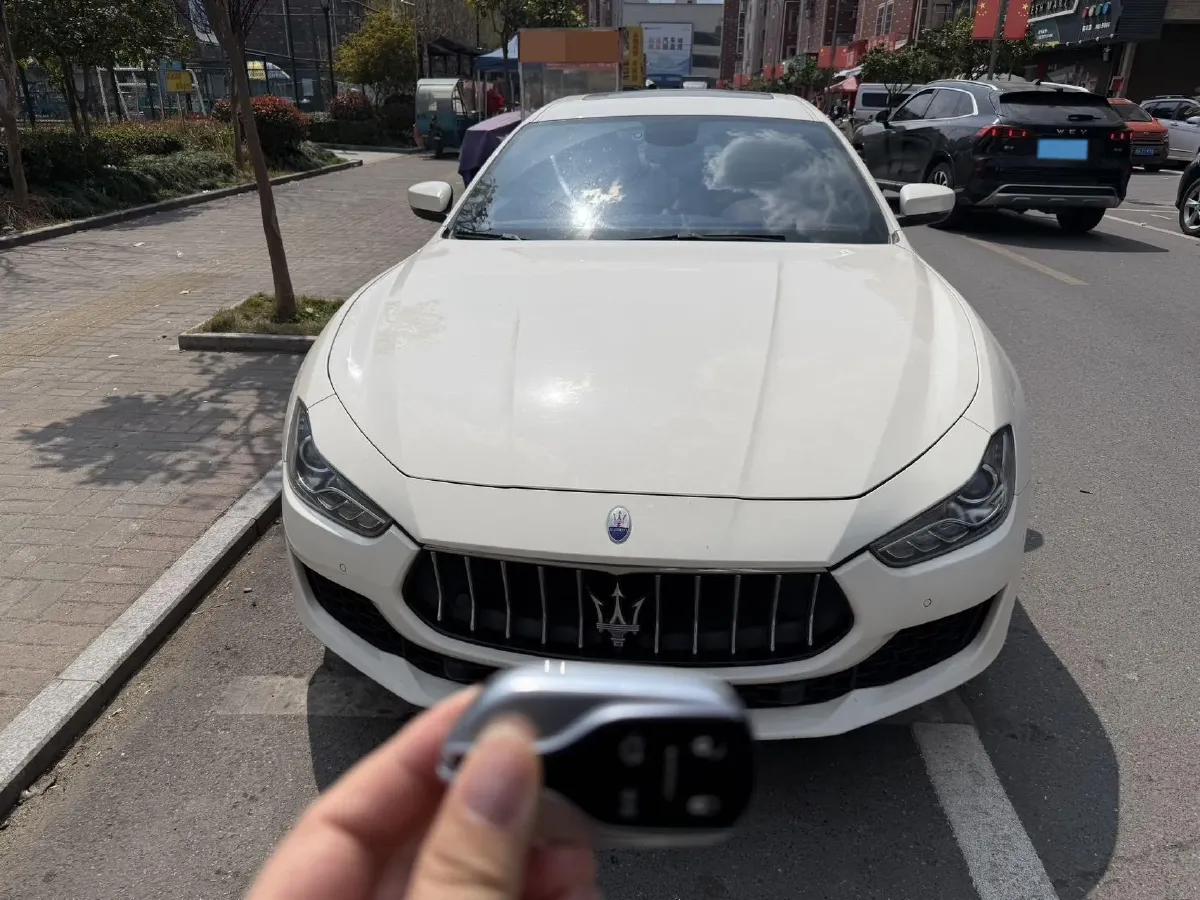 2018 Maserati Ghibli 3.0T 350HP V6 8AT,autocango,china used car exporter,china ev exporter,chinese used car exporter,chinese used ev exporter