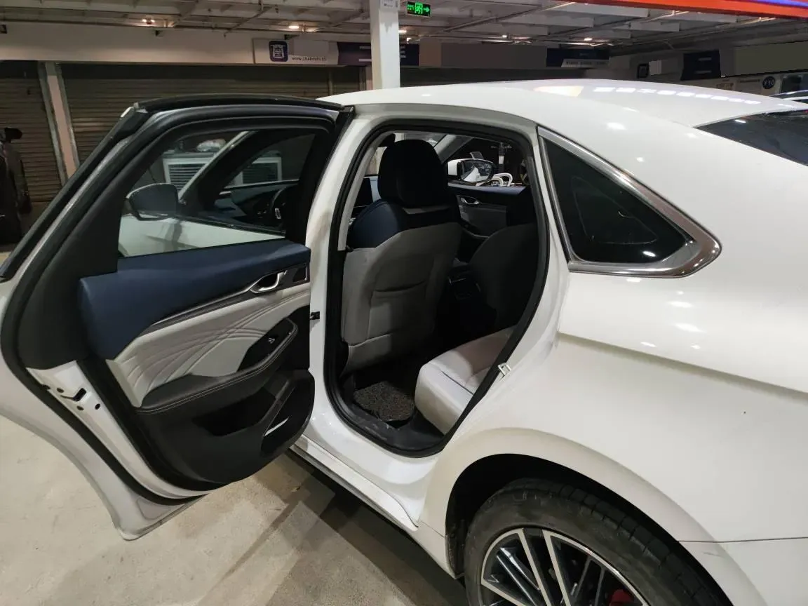 2021 Geely Preface 2.0T 190HP L4 7DCT,autocango,china used car exporter,china ev exporter,chinese used car exporter,chinese used ev exporter