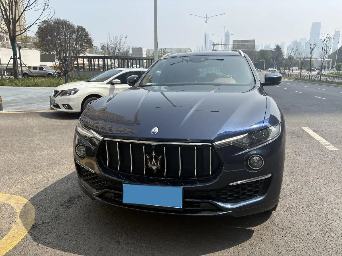 2019 Maserati Levante 3.0T 350HP V6 8AT,autocango,china used car exporter,china ev exporter,chinese used car exporter,chinese used ev exporter