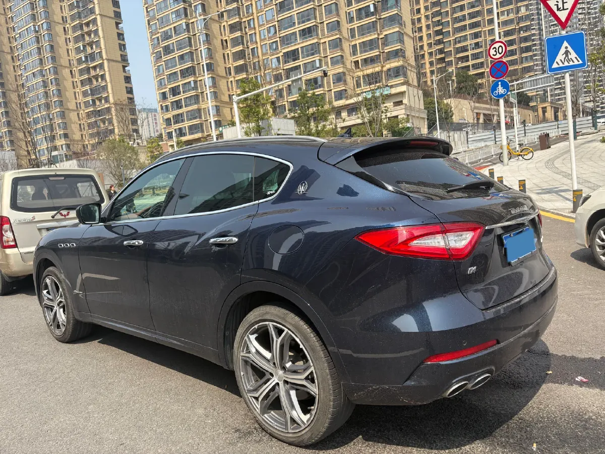 2019 Maserati Levante 3.0T 350HP V6 8AT,autocango,china used car exporter,china ev exporter,chinese used car exporter,chinese used ev exporter