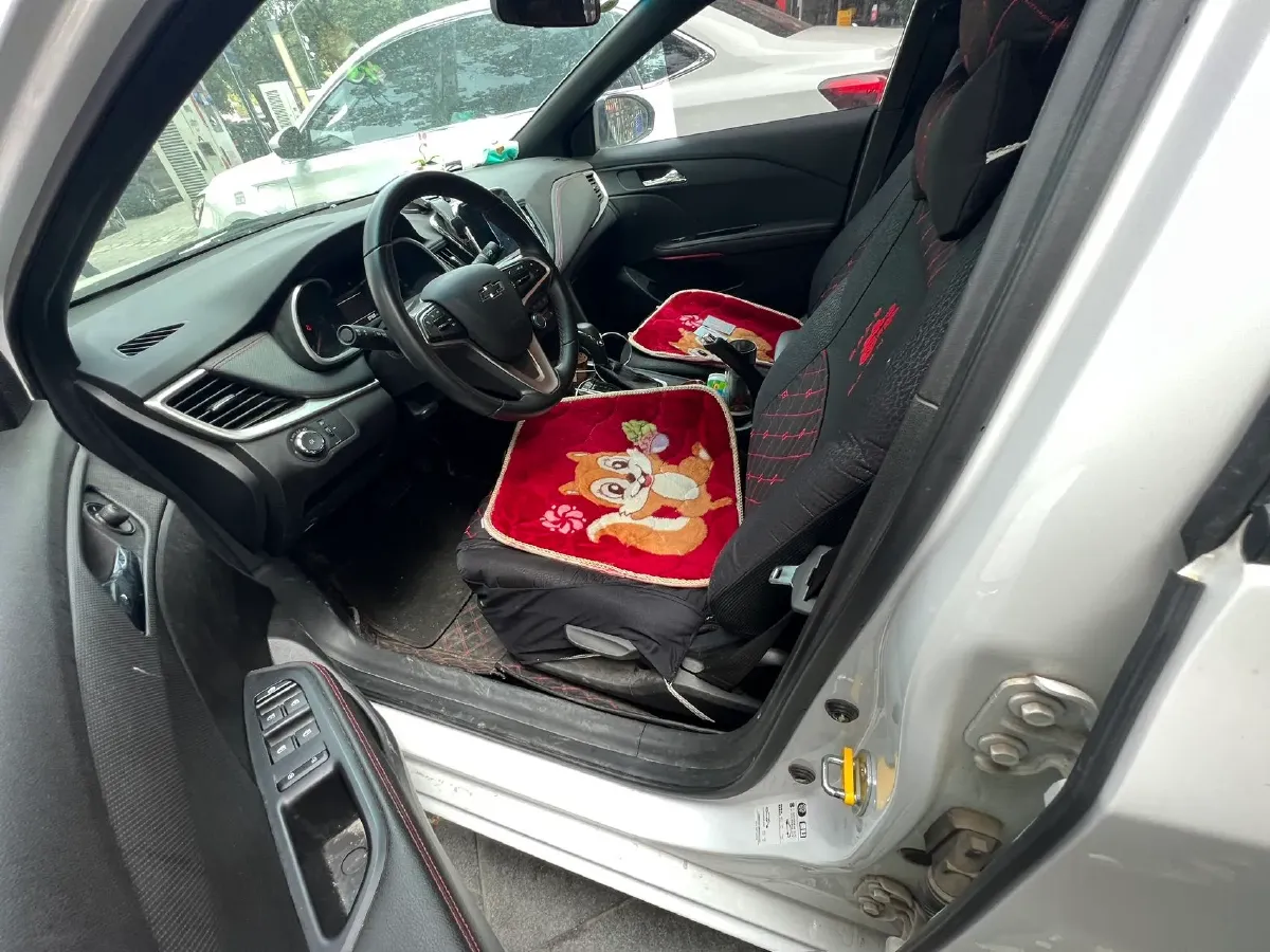 2022 Chevrolet Monza 1.3T 163HP L3 6AT,autocango,china used car exporter,china ev exporter,chinese used car exporter,chinese used ev exporter