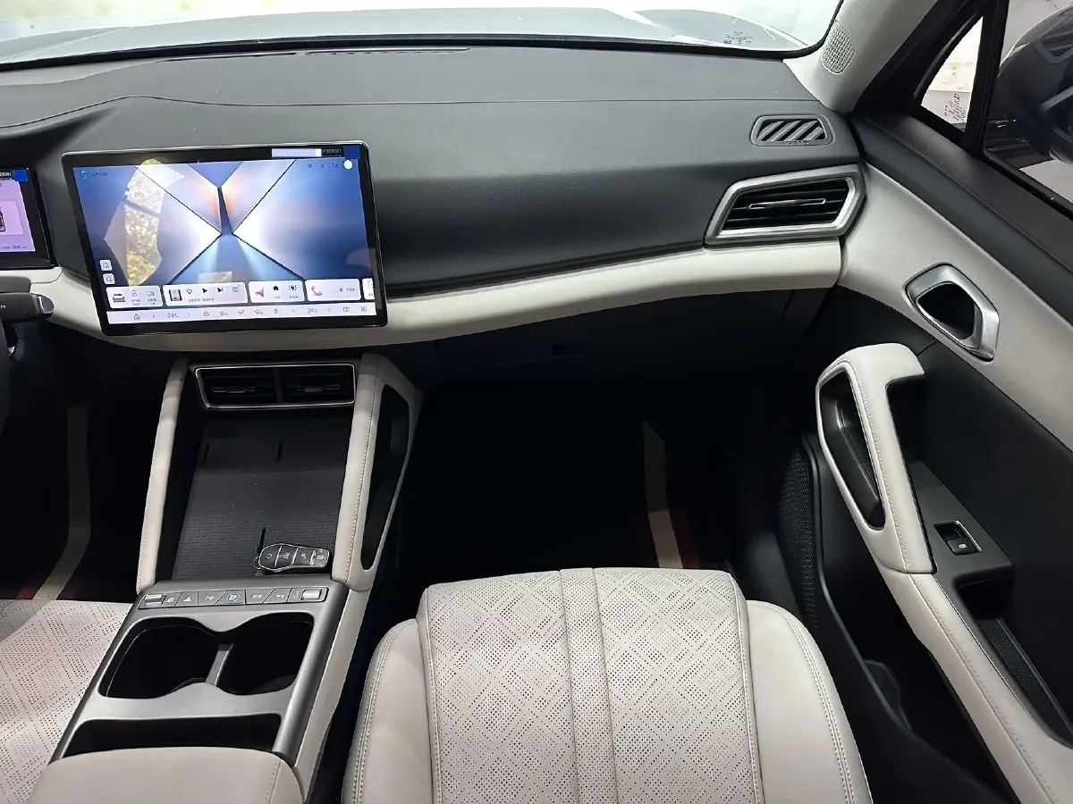 2025 BYD YuanUP BEV 45.12KWH,autocango,china used car exporter,china ev exporter,chinese used car exporter,chinese used ev exporter