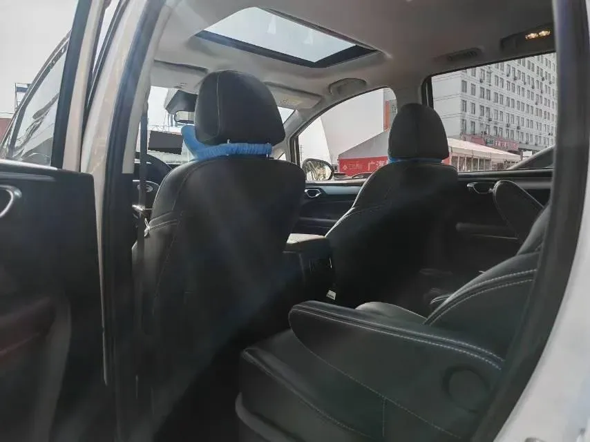 2023 GAC Trumpchi M6 1.5T 177HP L4 7DCT,autocango,china used car exporter,china ev exporter,chinese used car exporter,chinese used ev exporter