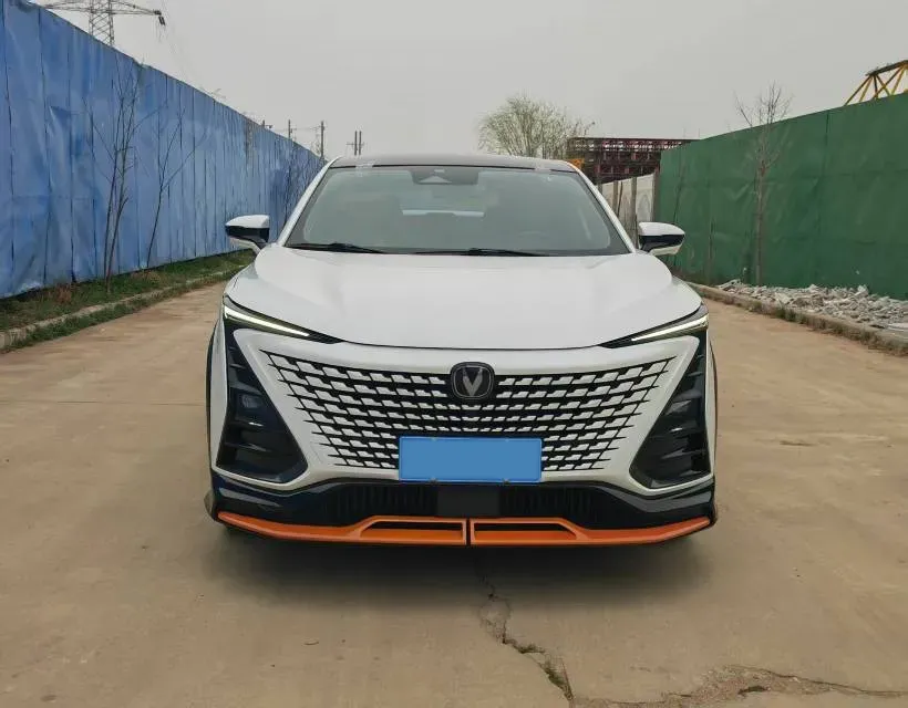 2023 ChangAn UNI-T 1.5T 188HP L4 7DCT,autocango,china used car exporter,china ev exporter,chinese used car exporter,chinese used ev exporter