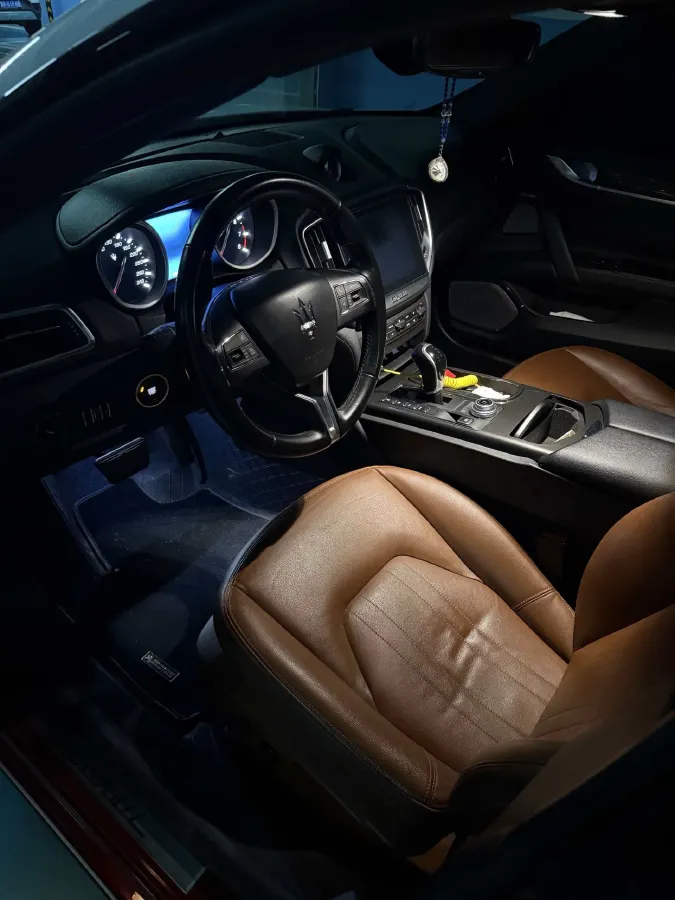 2018 Maserati Ghibli 3.0T 350HP V6 8AT,autocango,china used car exporter,china ev exporter,chinese used car exporter,chinese used ev exporter