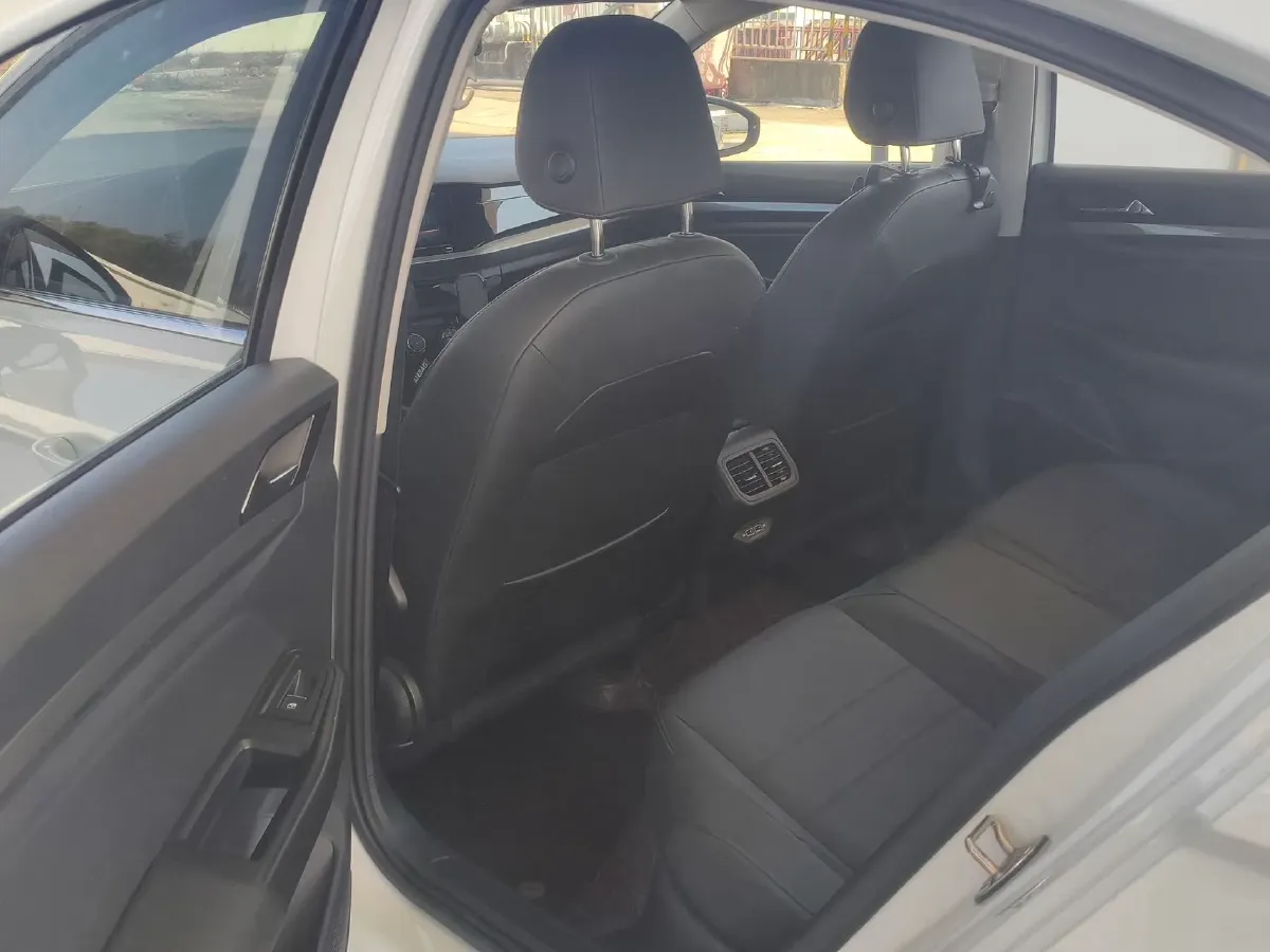 2021 Volkswagen Bora 1.5L 113HP L4 6AT,autocango,china used car exporter,china ev exporter,chinese used car exporter,chinese used ev exporter