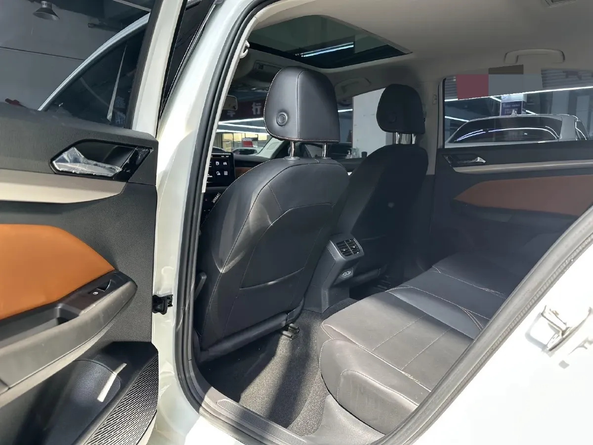 2023 Volkswagen Bora 1.2T 116HP L4 7DCT,autocango,china used car exporter,china ev exporter,chinese used car exporter,chinese used ev exporter