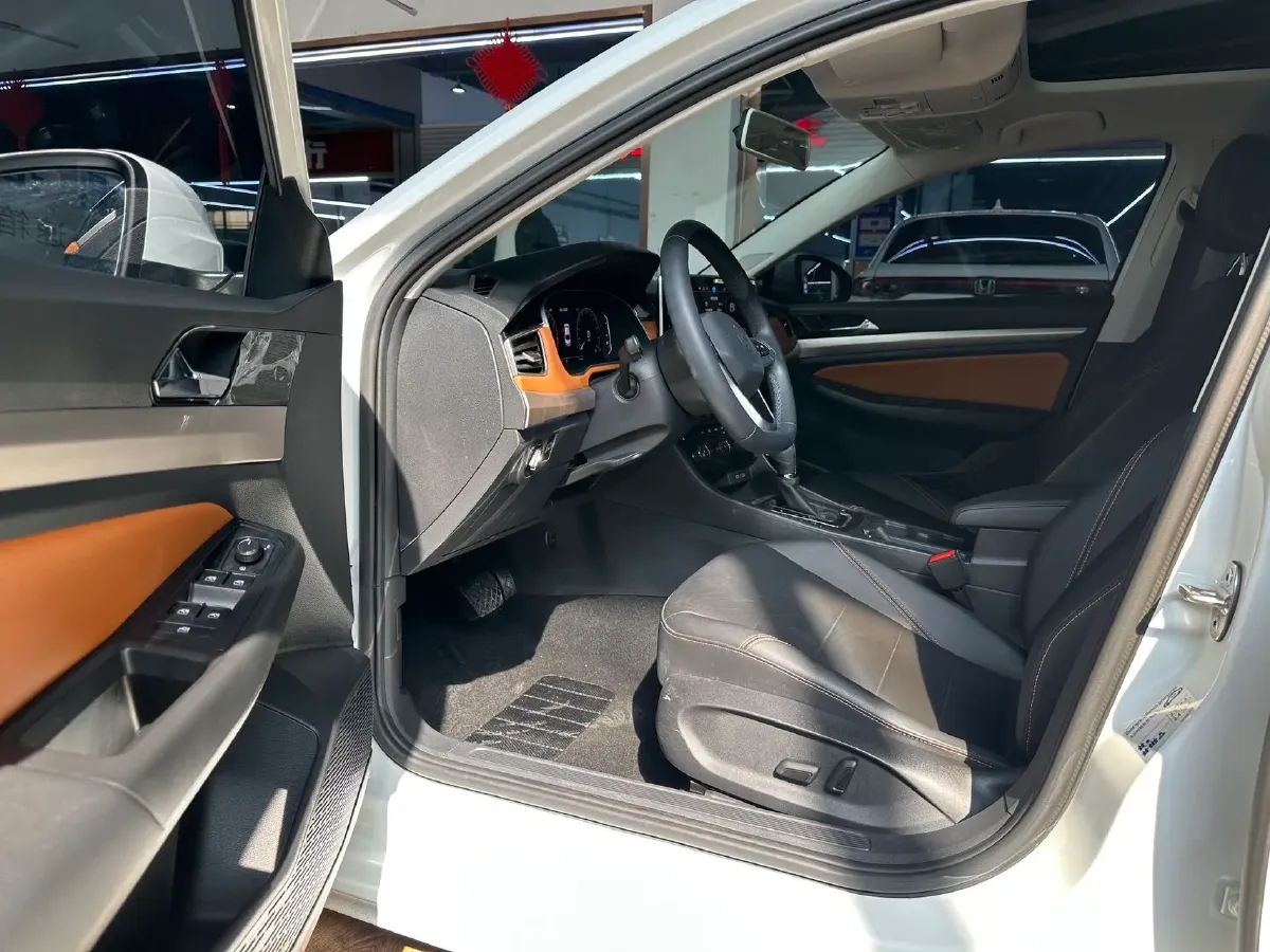 2023 Volkswagen Bora 1.2T 116HP L4 7DCT,autocango,china used car exporter,china ev exporter,chinese used car exporter,chinese used ev exporter