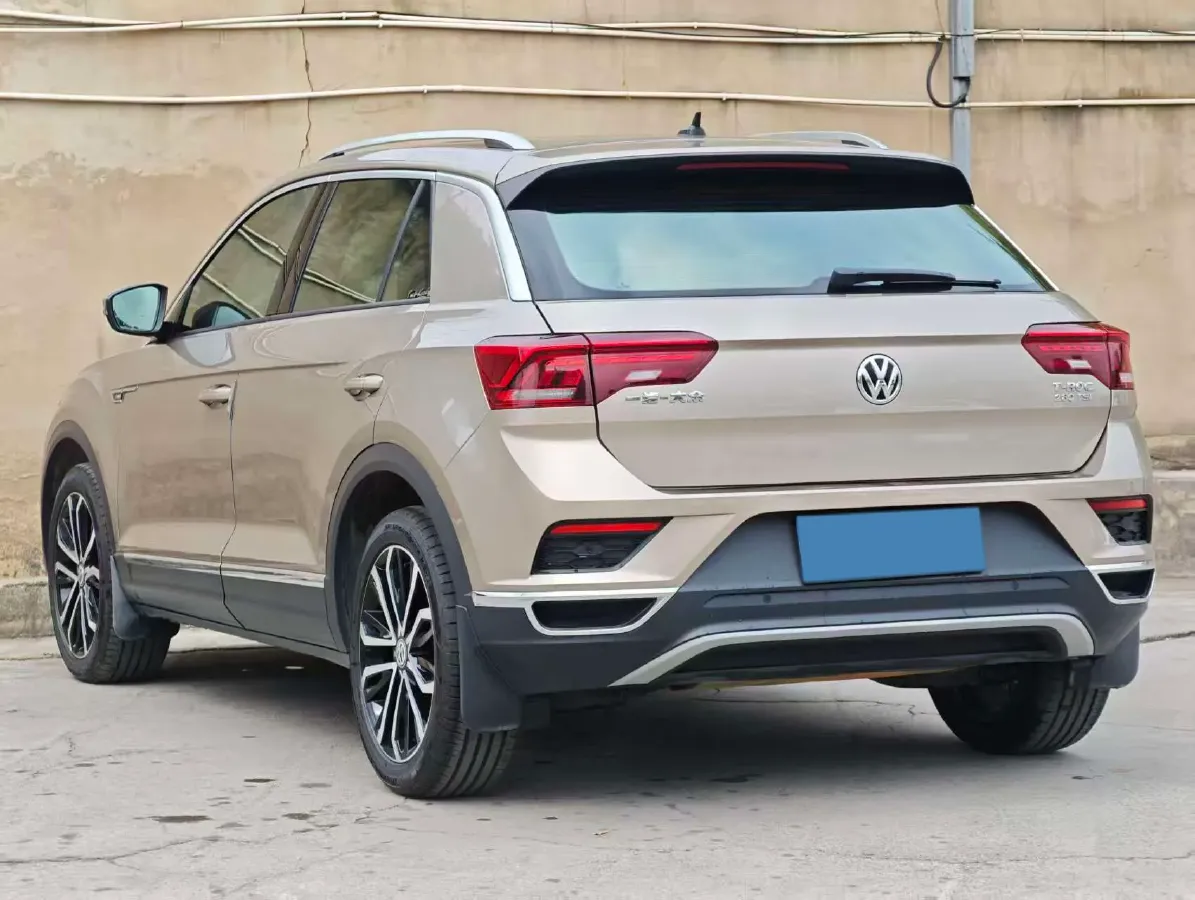 2019 Volkswagen T-Roc 1.4T 150HP L4 7DCT,autocango,china used car exporter,china ev exporter,chinese used car exporter,chinese used ev exporter