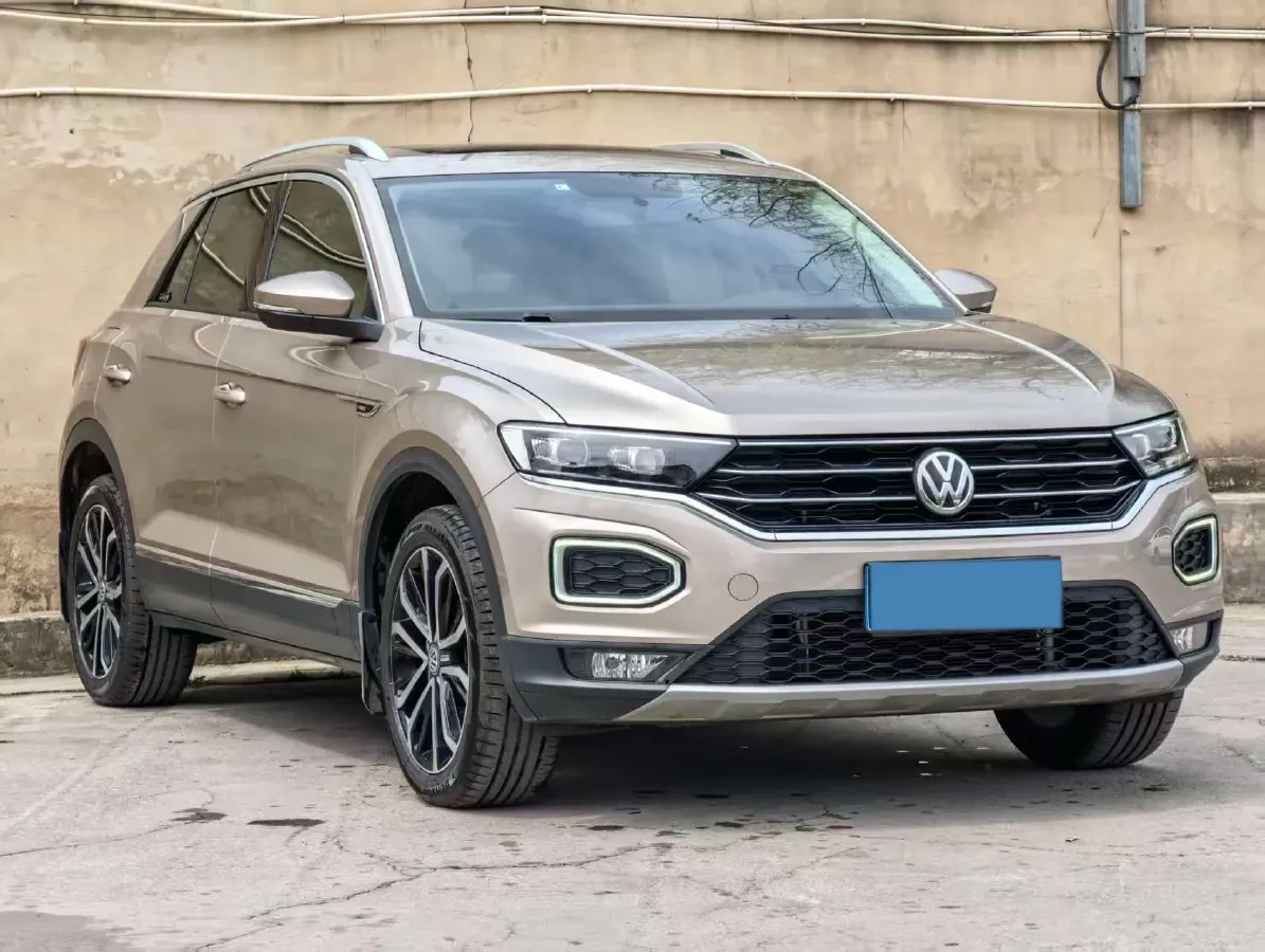 2019 Volkswagen T-Roc 1.4T 150HP L4 7DCT,autocango,china used car exporter,china ev exporter,chinese used car exporter,chinese used ev exporter