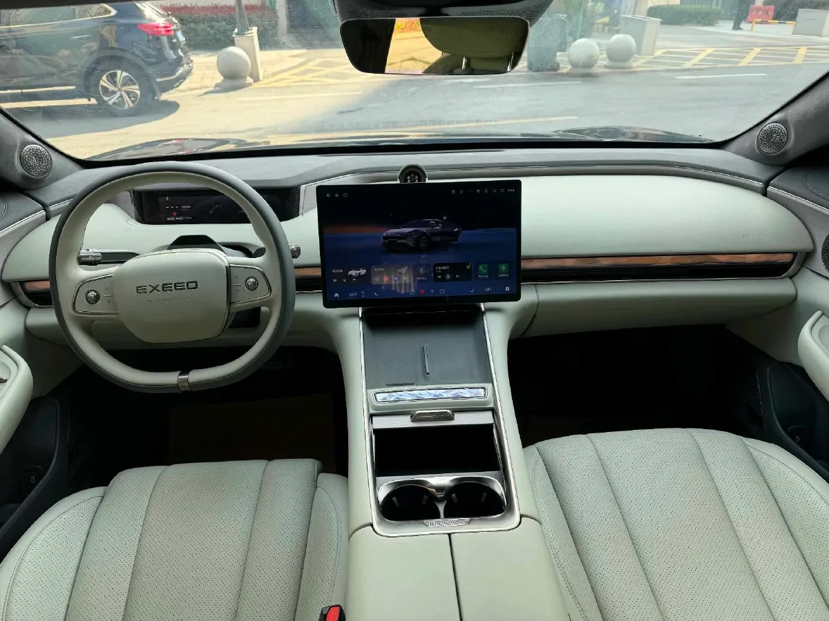 2025 Exceed Sterra ES REEV 156HP REEV 34.7KWH,autocango,china used car exporter,china ev exporter,chinese used car exporter,chinese used ev exporter