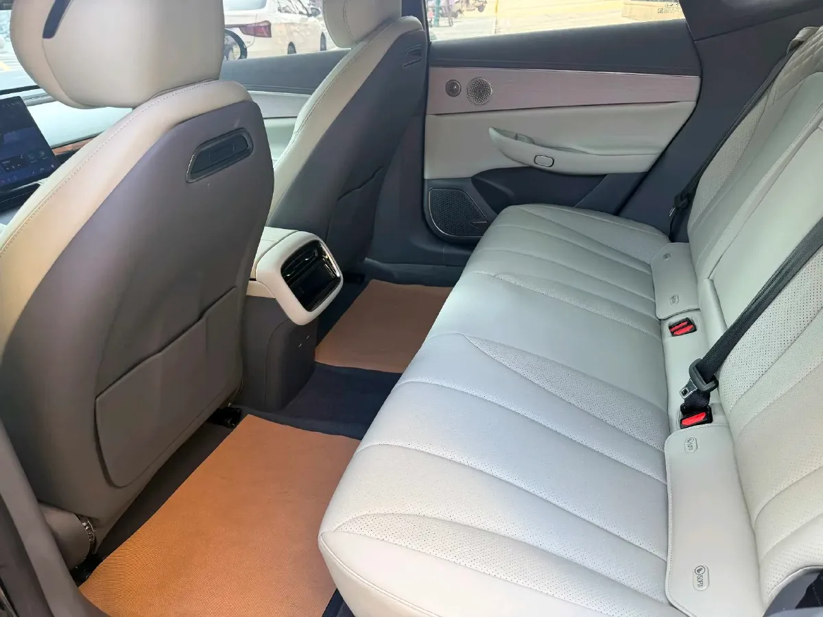 2025 Exceed Sterra ES REEV 156HP REEV 34.7KWH,autocango,china used car exporter,china ev exporter,chinese used car exporter,chinese used ev exporter