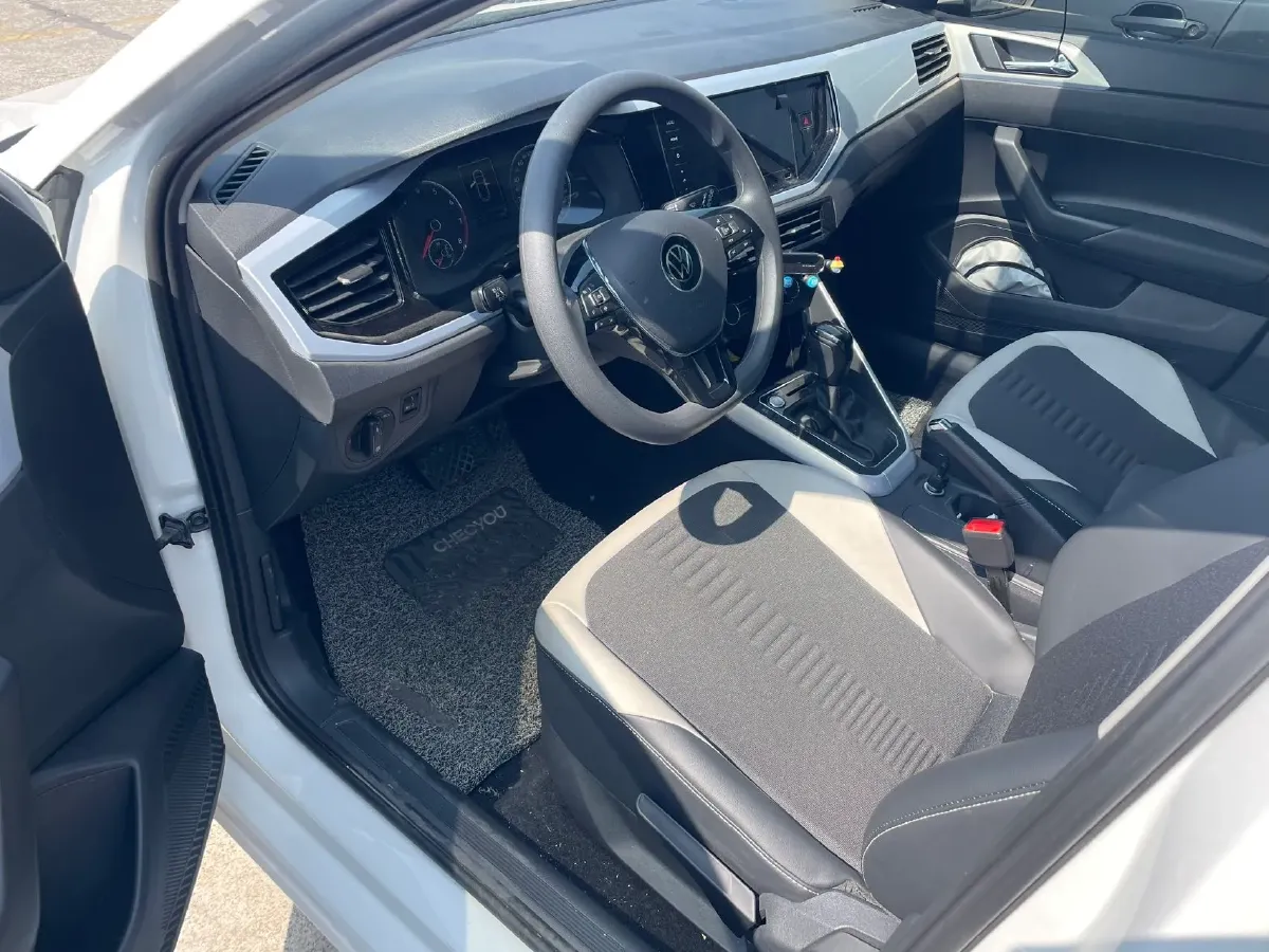 2021 Haval H6 1.5T 169HP L4 7DCT,autocango,china used car exporter,china ev exporter,chinese used car exporter,chinese used ev exporter