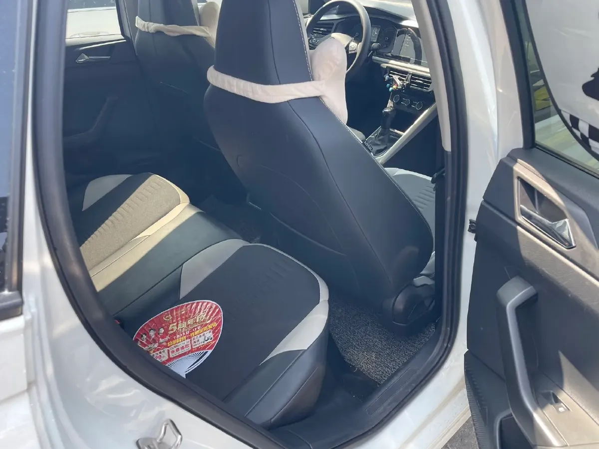 2021 Haval H6 1.5T 169HP L4 7DCT,autocango,china used car exporter,china ev exporter,chinese used car exporter,chinese used ev exporter