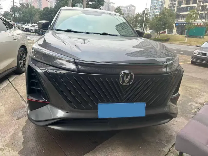 2023 ChangAn CS75 Plus 1.5T 188HP L4 8AT,autocango,china used car exporter,china ev exporter,chinese used car exporter,chinese used ev exporter