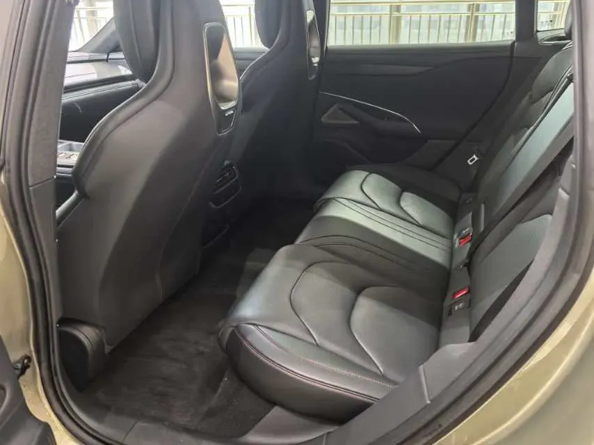 2024 MI SU7 BEV 73.6KWH,autocango,china used car exporter,china ev exporter,chinese used car exporter,chinese used ev exporter