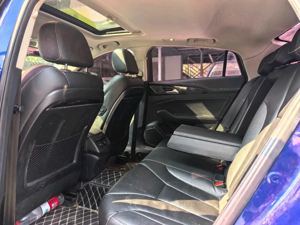 2019 HongQi H5 1.8T 180HP L4 6AT,autocango,china used car exporter,china ev exporter,chinese used car exporter,chinese used ev exporter