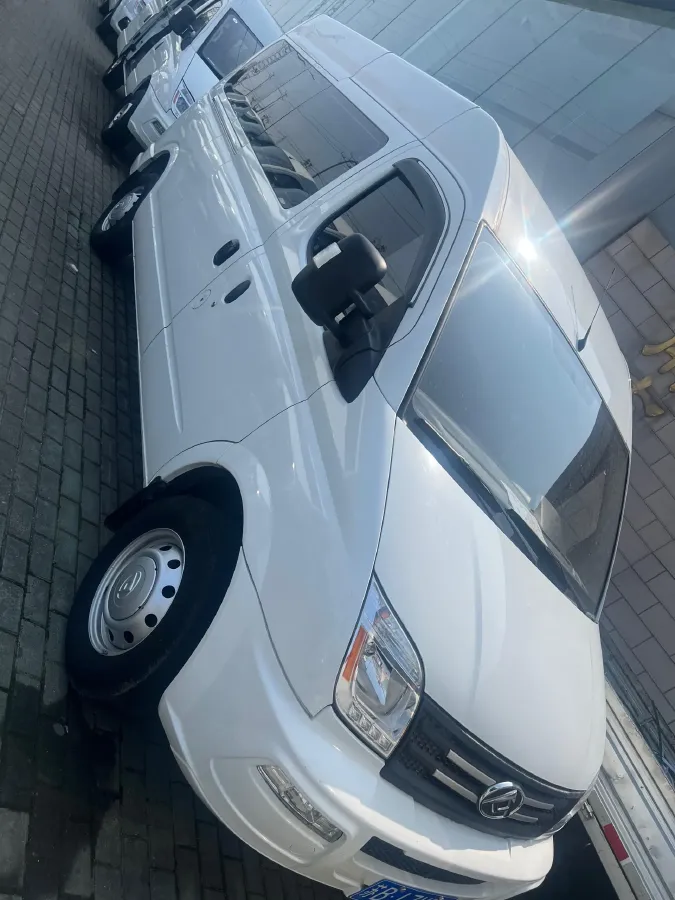 2021 MAXUS XinTu V80 2.0T 139HP L4 6MT,autocango,china used car exporter,china ev exporter,chinese used car exporter,chinese used ev exporter