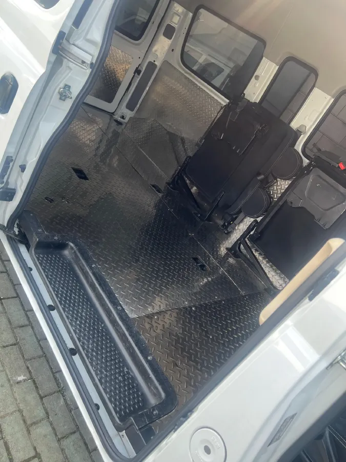 2021 MAXUS XinTu V80 2.0T 139HP L4 6MT,autocango,china used car exporter,china ev exporter,chinese used car exporter,chinese used ev exporter