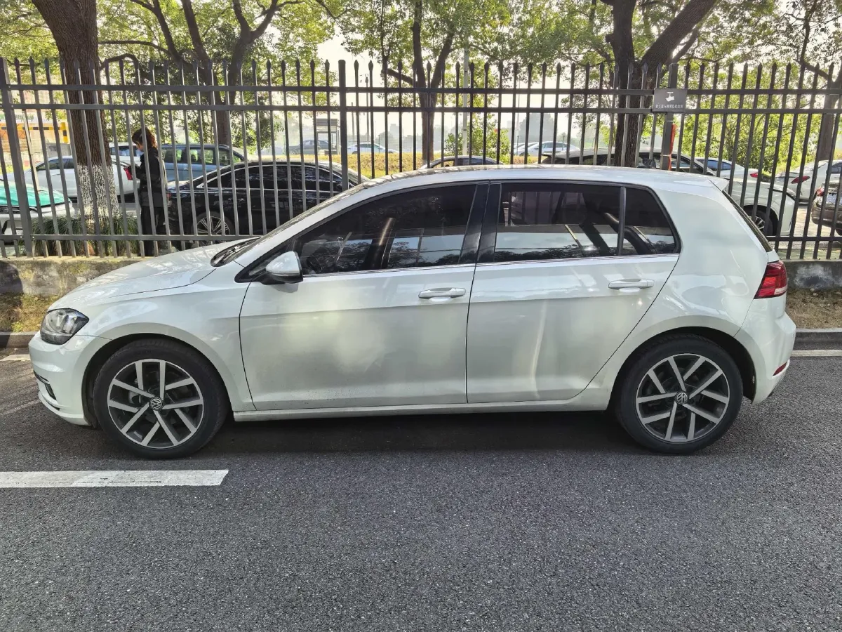2020 Volkswagen Golf 1.4T 150HP L4 7DCT,autocango,china used car exporter,china ev exporter,chinese used car exporter,chinese used ev exporter