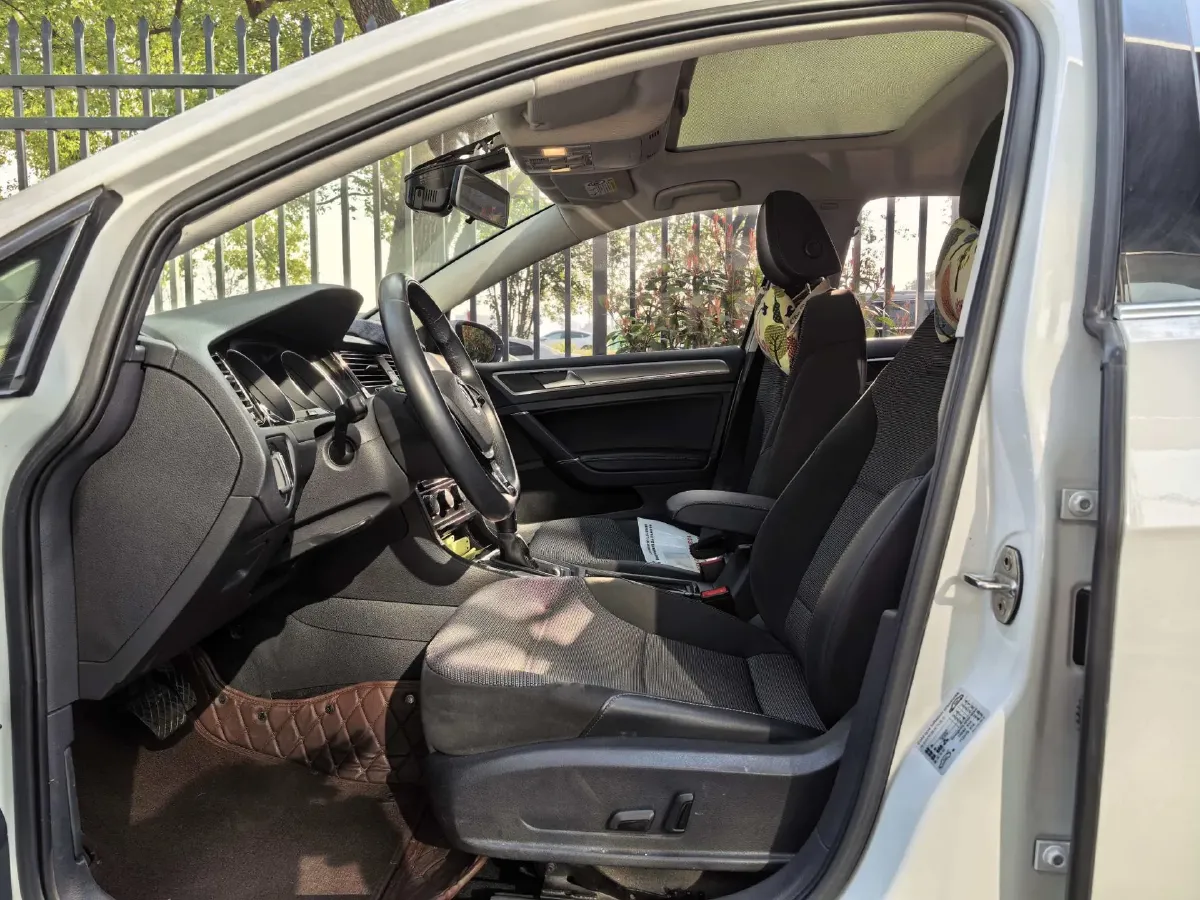 2020 Volkswagen Golf 1.4T 150HP L4 7DCT,autocango,china used car exporter,china ev exporter,chinese used car exporter,chinese used ev exporter