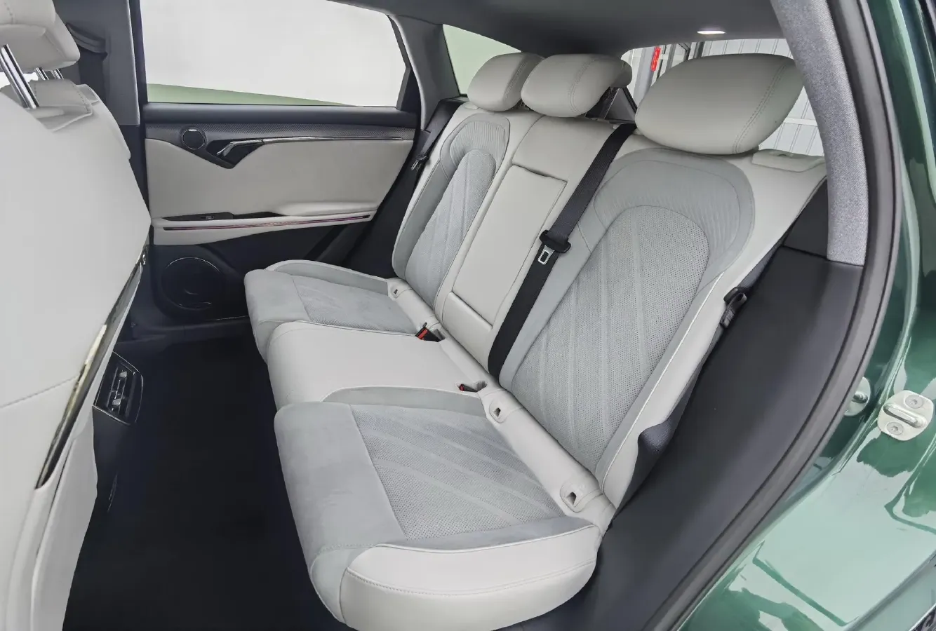 2025 Voyah FREE 1.5T 150HP L4 REEV 43KWH,autocango,china used car exporter,china ev exporter,chinese used car exporter,chinese used ev exporter