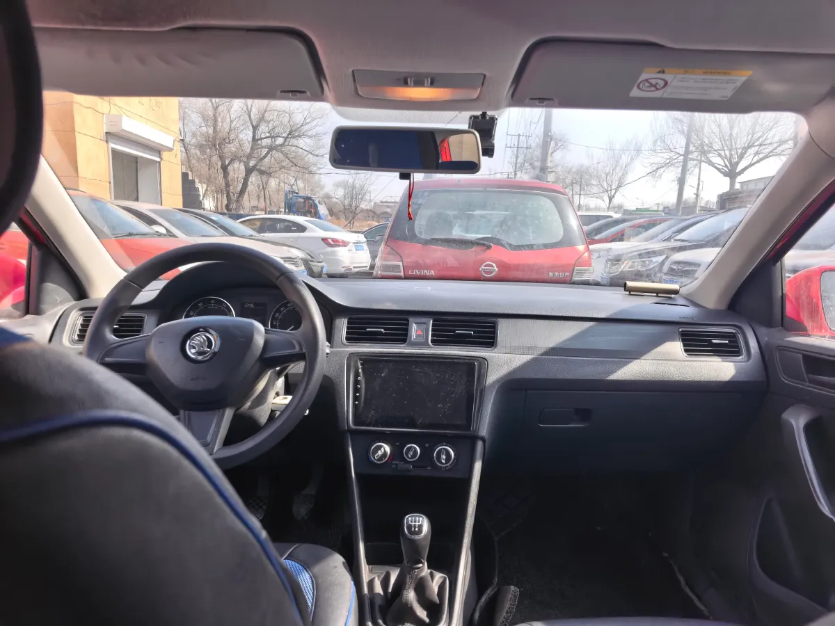 2016 Skoda Rapid Spaceback 1.4L 90HP L4 5MT,autocango,china used car exporter,china ev exporter,chinese used car exporter,chinese used ev exporter