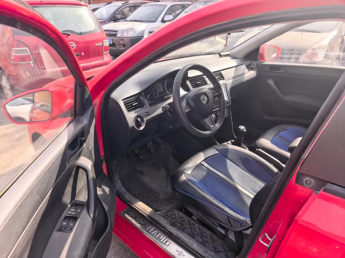 2016 Skoda Rapid Spaceback 1.4L 90HP L4 5MT,autocango,china used car exporter,china ev exporter,chinese used car exporter,chinese used ev exporter