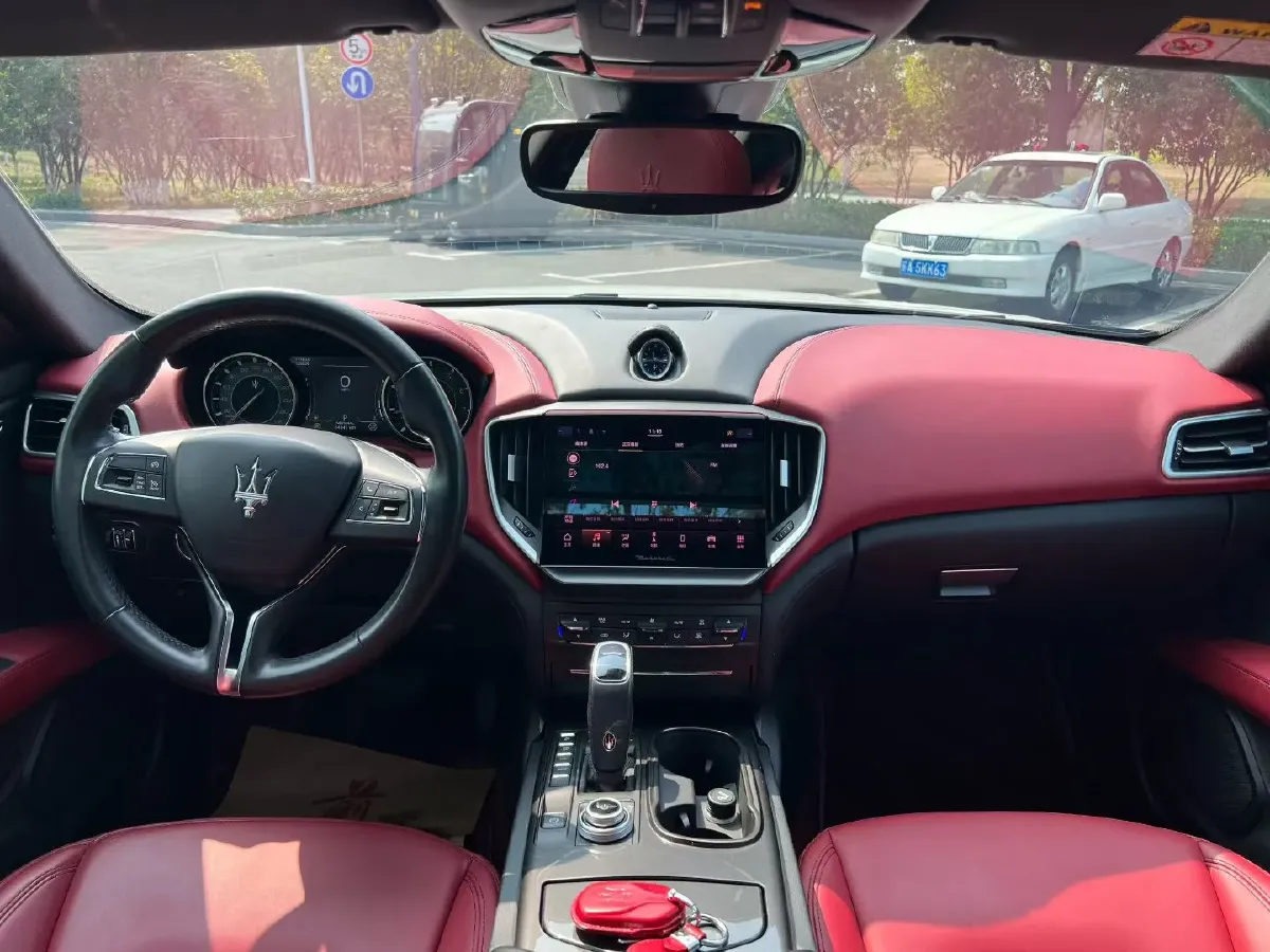 2022 Audi Q7 2.0T 245HP L4 8AT,autocango,china used car exporter,china ev exporter,chinese used car exporter,chinese used ev exporter