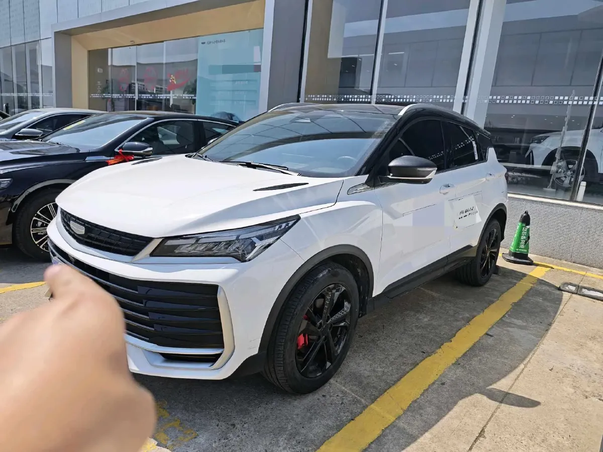 2025 Geely Coolray 1.5T 181HP L4 7DCT,autocango,china used car exporter,china ev exporter,chinese used car exporter,chinese used ev exporter