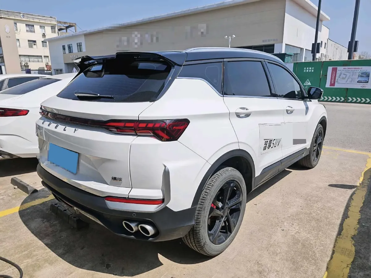 2025 Geely Coolray 1.5T 181HP L4 7DCT,autocango,china used car exporter,china ev exporter,chinese used car exporter,chinese used ev exporter