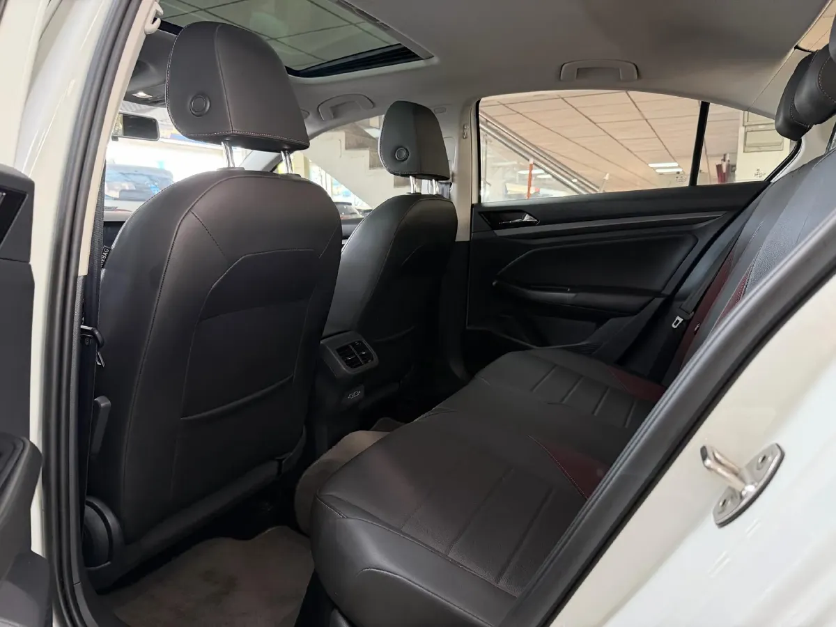 2021 Volkswagen Bora 1.5L 113HP L4 6AT,autocango,china used car exporter,china ev exporter,chinese used car exporter,chinese used ev exporter